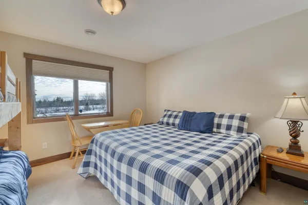 $1,150,000 | 1774 Highway 2 Two Harbors, Two Harbors, MN 55616