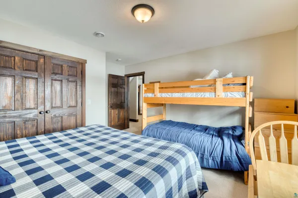 $1,150,000 | 1774 Highway 2 Two Harbors, Two Harbors, MN 55616