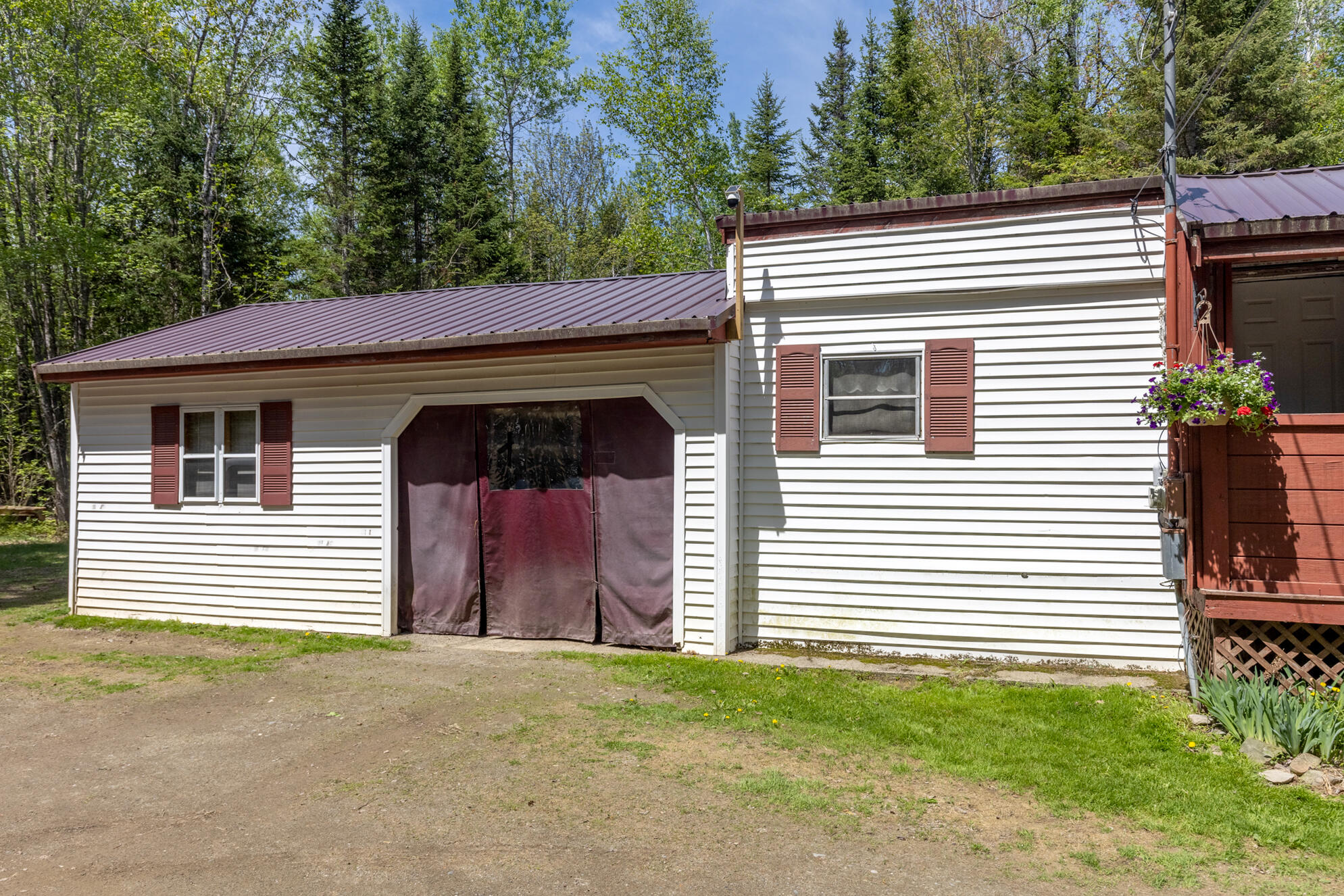 89 Dill Road Stetson, ME 04488 - Photo 3 of 35 20260521-_MG_4635-HDR