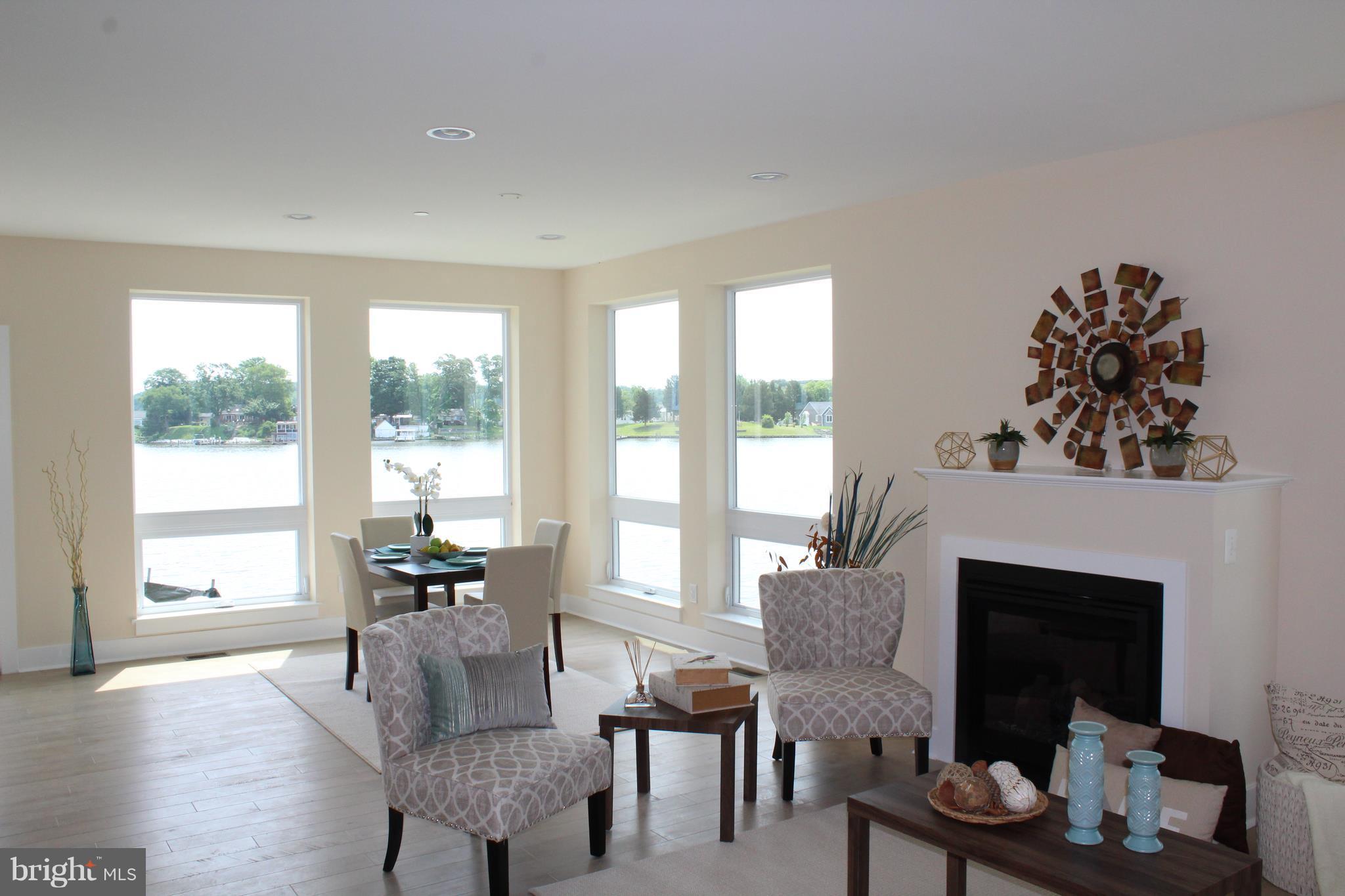 52 Johnson Road Pasadena, MD 21122 - Photo 1 of 30 Living Room
