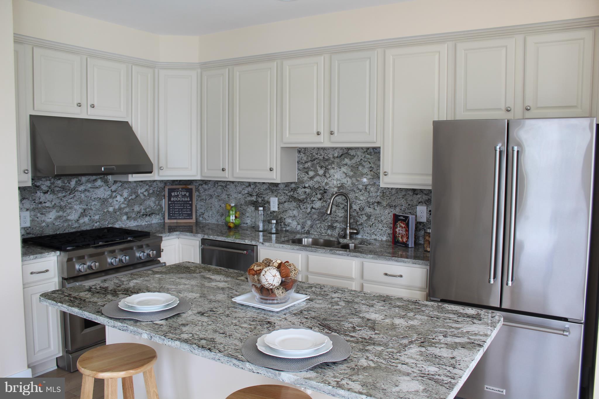 52 Johnson Road Pasadena, MD 21122 - Photo 11 of 30 Kitchen island