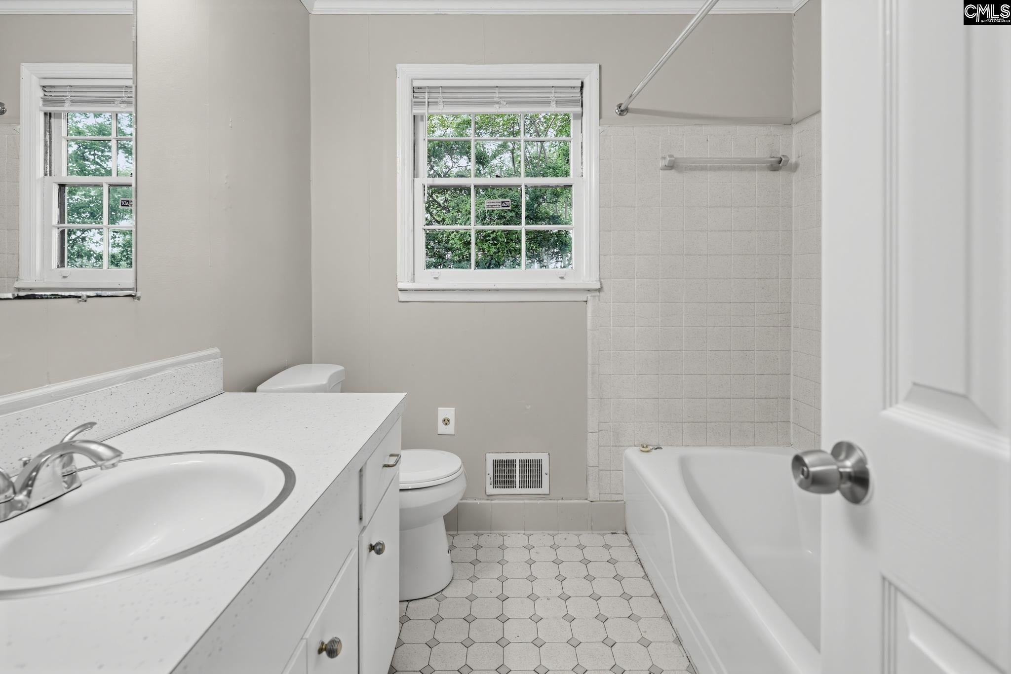 1824 Emerald Valley Road Columbia, SC 29210 - Photo 26 of 37 Gallery Image 26