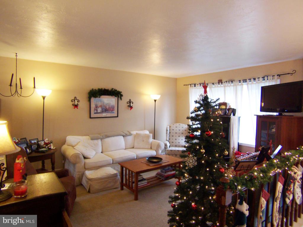 118 Buchland Road Ephrata, PA 17522 - Photo 8 of 23 Gallery Image 8