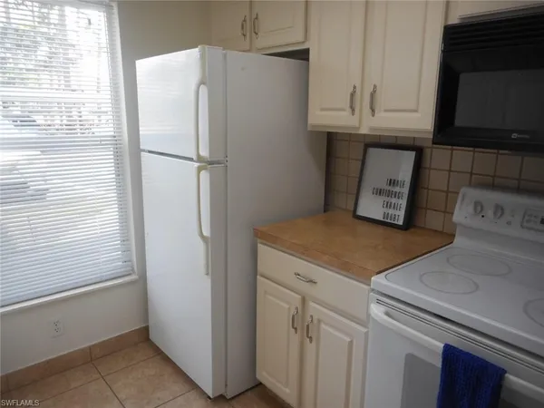 $1,595 | 259 Quail Forest Boulevard, Unit 106, Naples, FL 34105