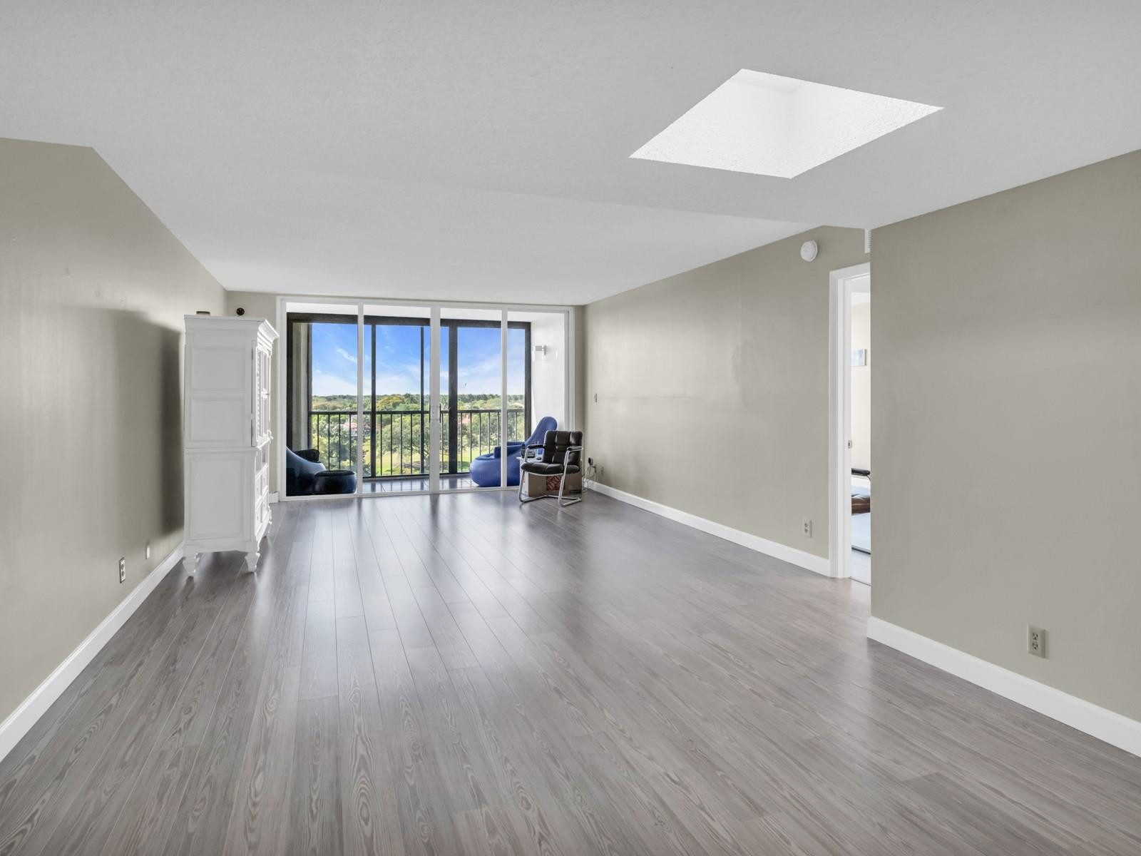 16300 Golf Club Road, Unit 719 Weston, FL 33326 - Photo 11 of 36 Photo 11