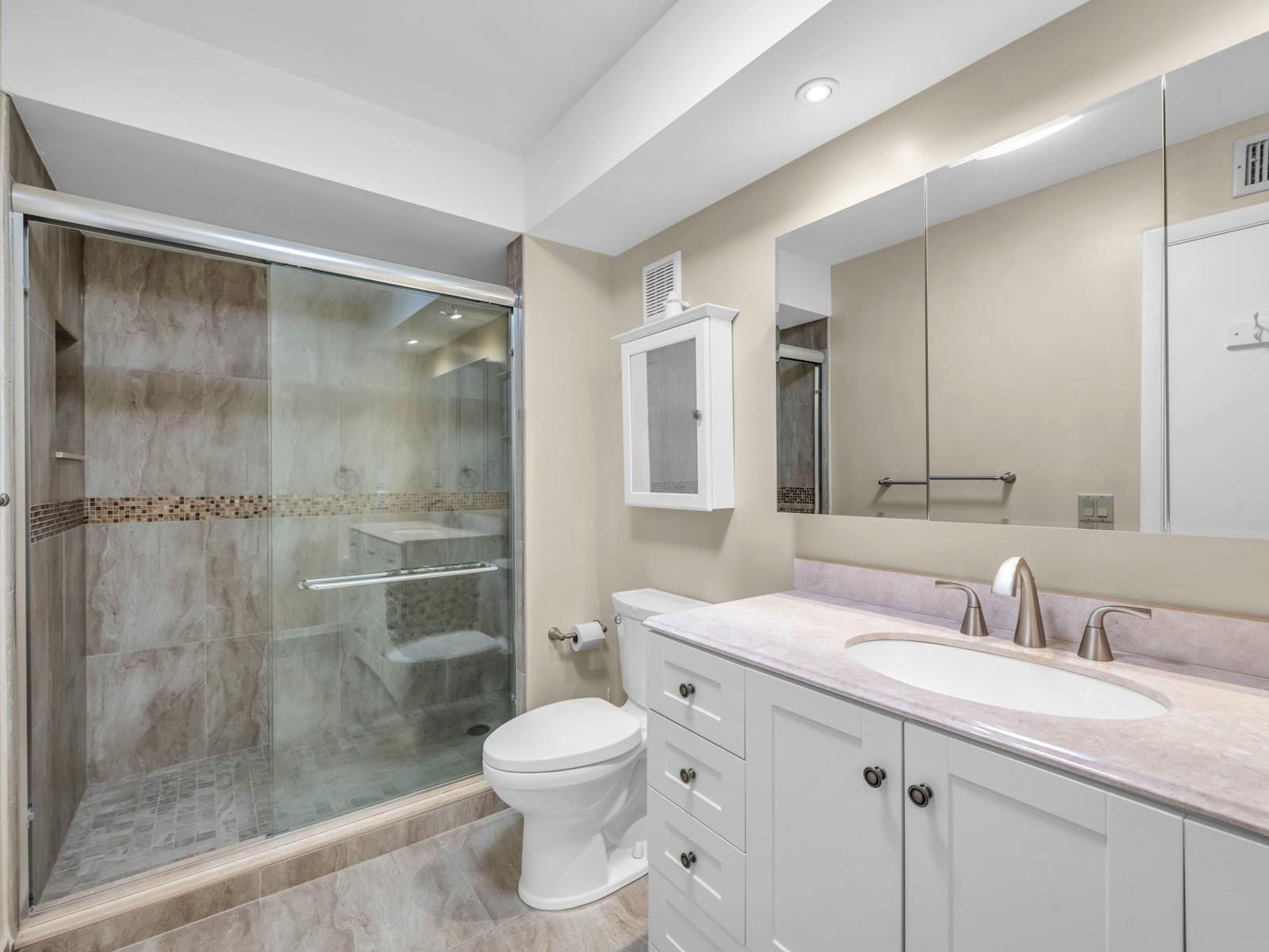 16300 Golf Club Road, Unit 719 Weston, FL 33326 - Photo 25 of 36 Photo 25