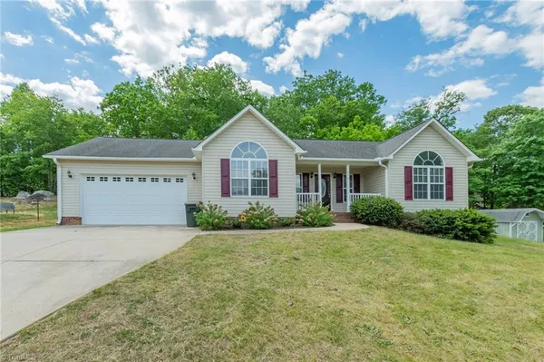 $269,900 | 676 Old Castle Drive, Randleman, NC 27317