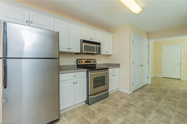 $269,900 | 676 Old Castle Drive, Randleman, NC 27317