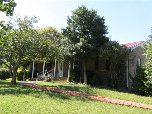 3270 Franklin Road Lebanon, TN 37090 - Photo 1 of 20 NICE 5 BEDROOM HOME ON 1.77 ACRES LOCATED APPROX 4 MILES OFF INTERSTATE