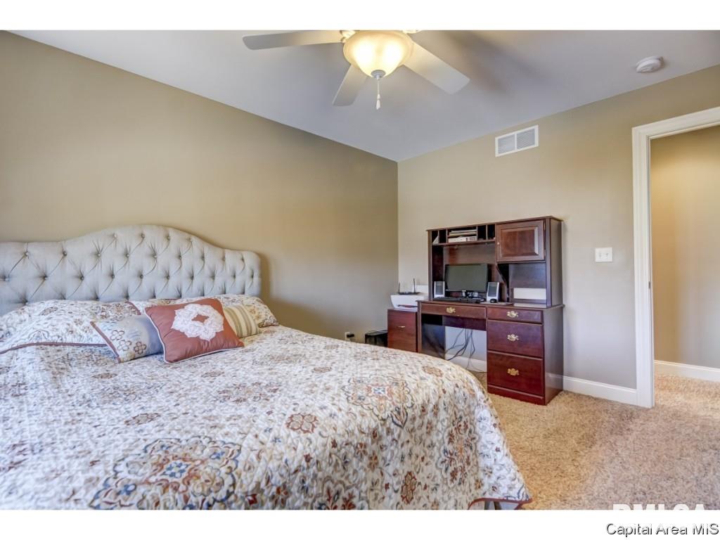 7425 Torrington Way Springfield, IL 62711 - Photo 8 of 36