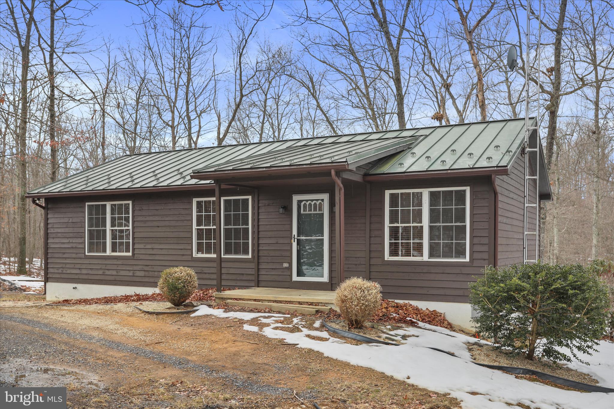 141 Mason Road Hedgesville, WV 25427 - Photo 5 of 58 Gallery Image 5