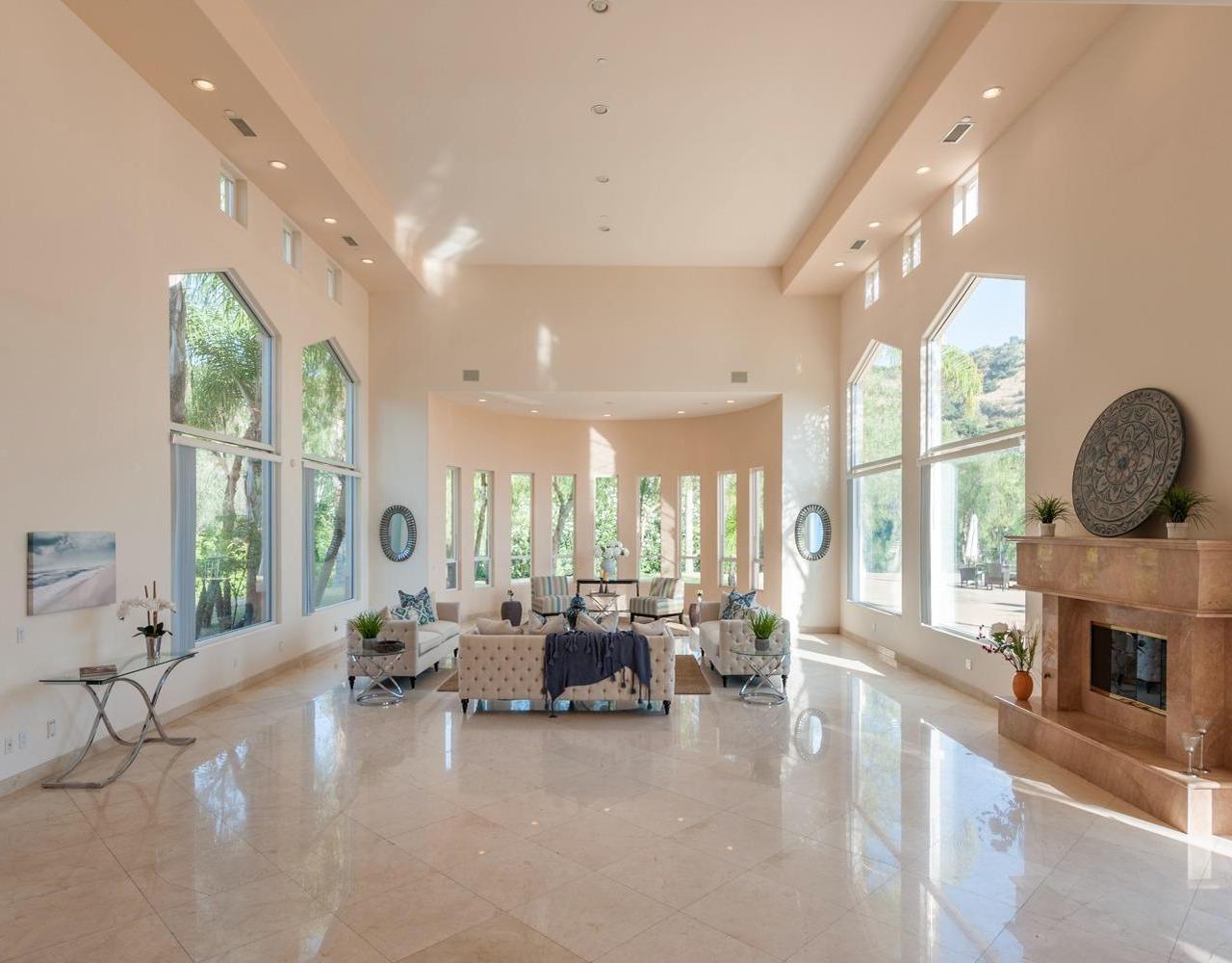 1905 Alpha Road Glendale, CA 91208 - Photo 14 of 34