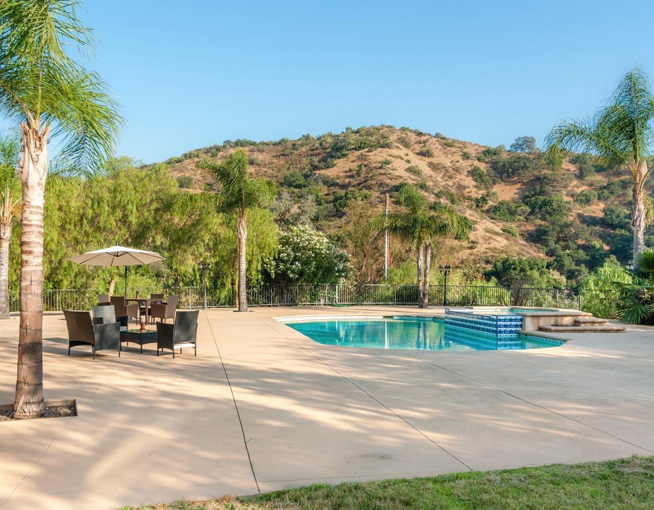 1905 Alpha Road Glendale, CA 91208 - Photo 17 of 34