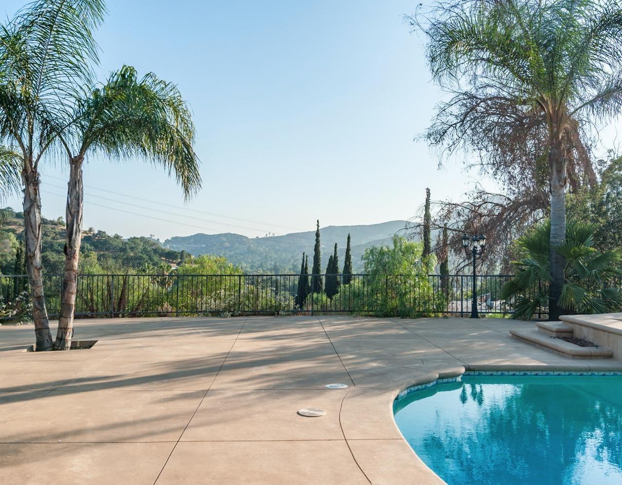 1905 Alpha Road Glendale, CA 91208 - Photo 30 of 34