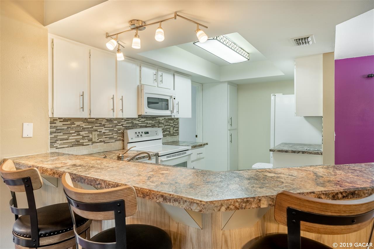 7923 Southwest 17th Place Gainesville, FL 32607 - Photo 9 of 30 Gallery Image 9