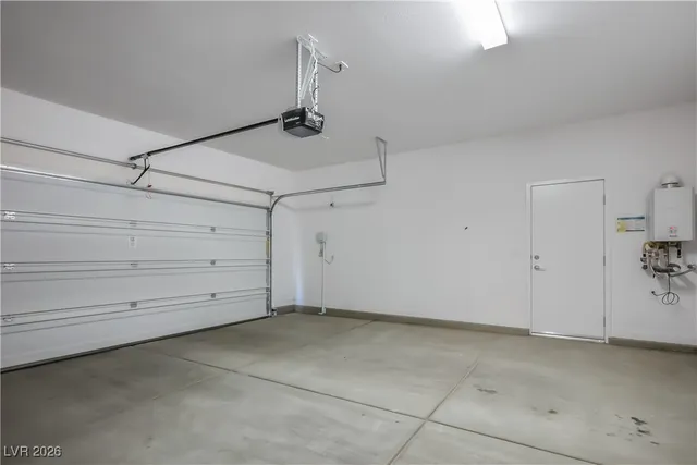 $2,595 | 7080 Onyx Mound Street, Las Vegas, NV 89148