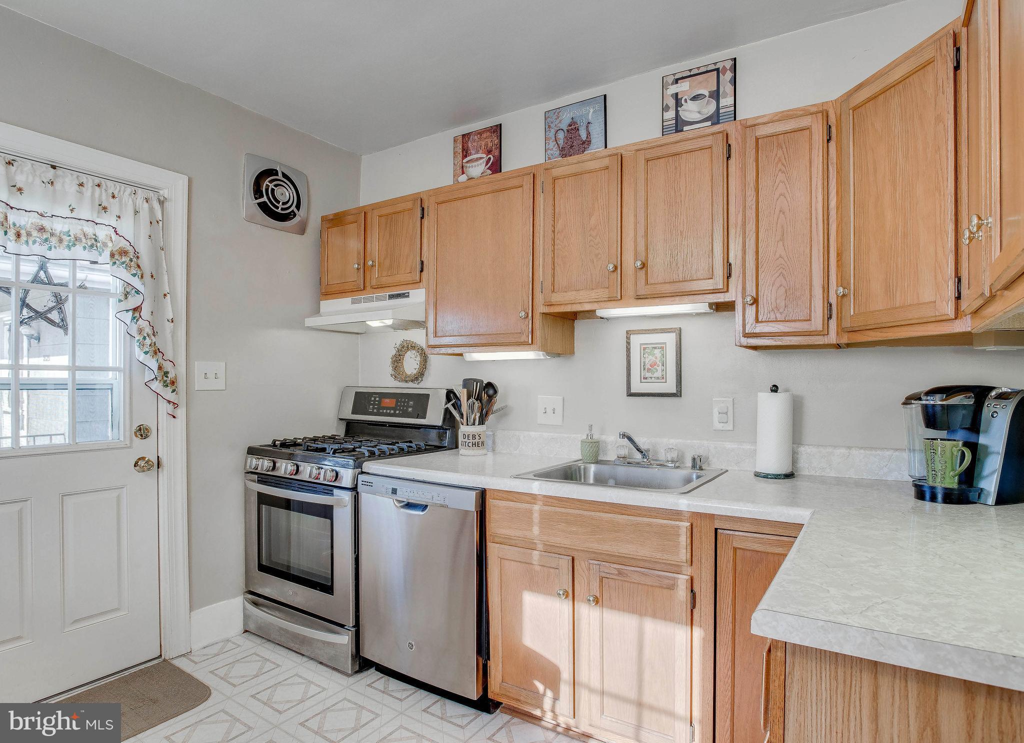 2622 Wycliffe Road Baltimore, MD 21234 - Photo 12 of 30 Kitchen