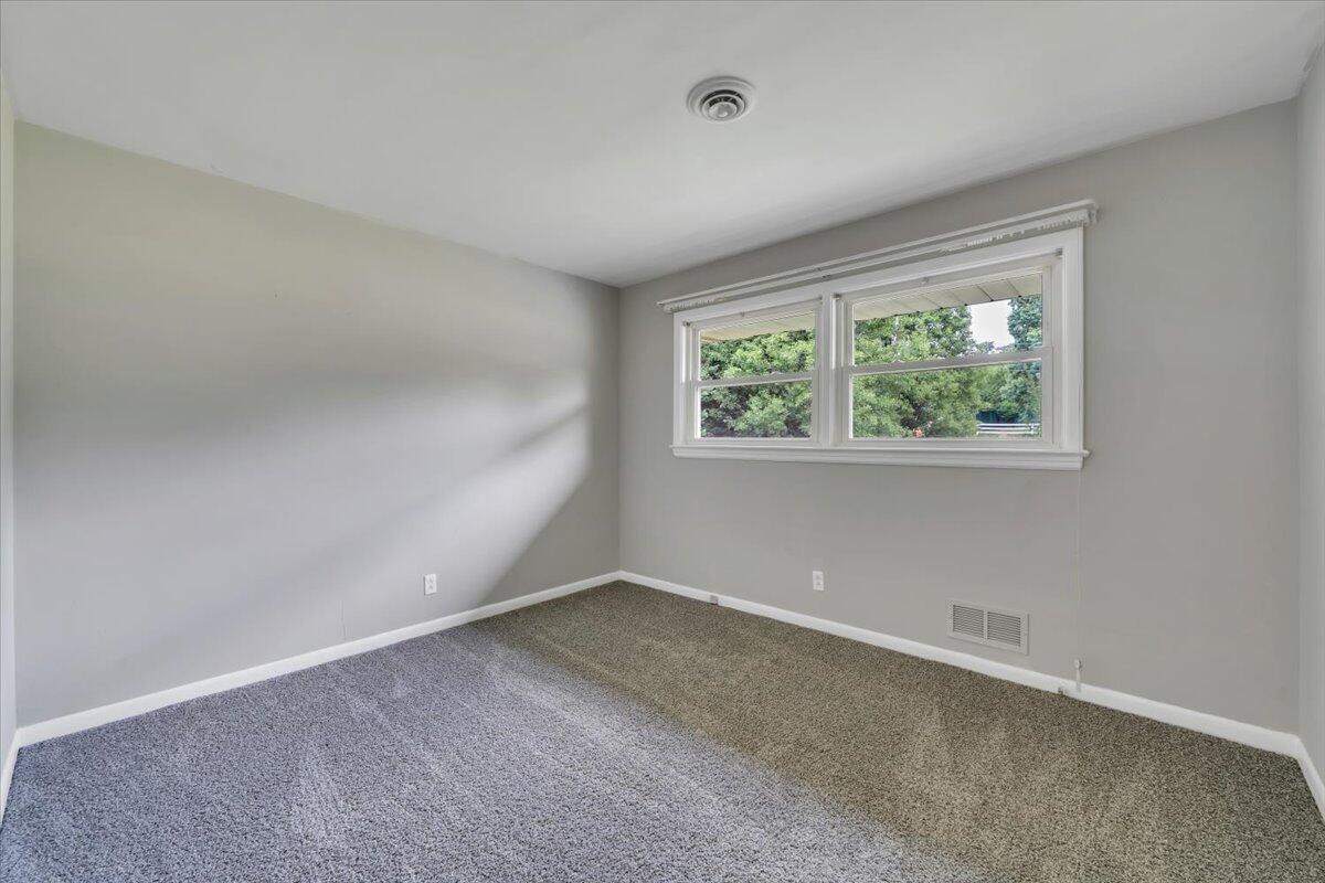 4962 Bower Road Roanoke, VA 24018 - Photo 29 of 55 29-MIB01567