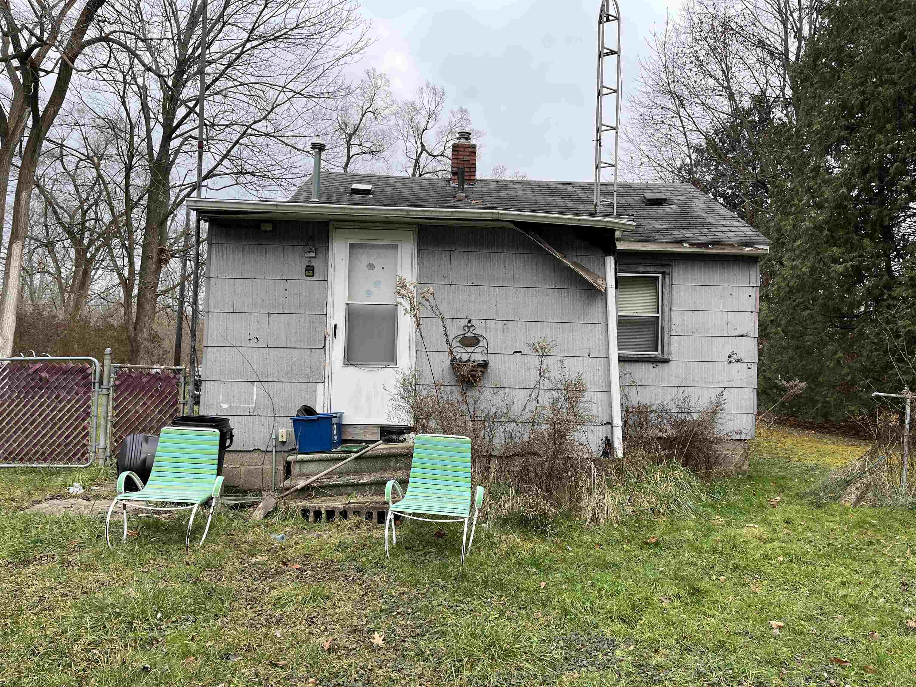 3435 North Center Road Flint, MI 48506 - Photo 3 of 7 50168876-9dfa4697-38fc-4a46-b6ca-367113ff86bd.JPG