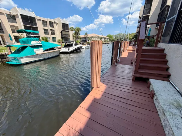 $3,150 | 6 Royal Palm Way, Unit 102, Boca Raton, FL 33432