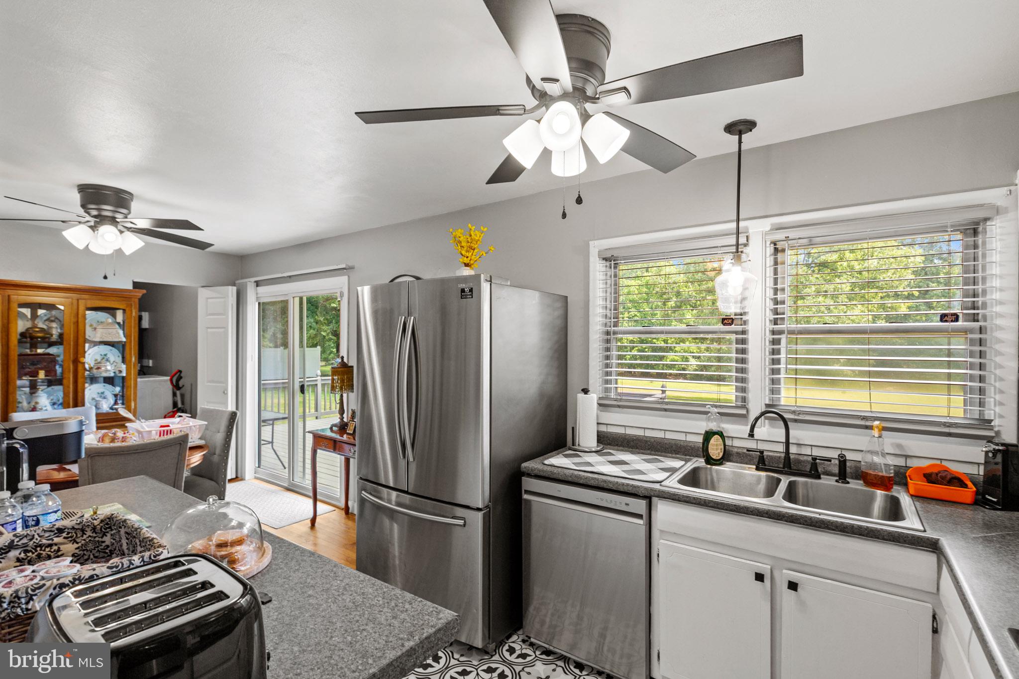 22508 Old Rolling Road California, MD 20619 - Photo 6 of 34 Bright and inviting kitchen space.