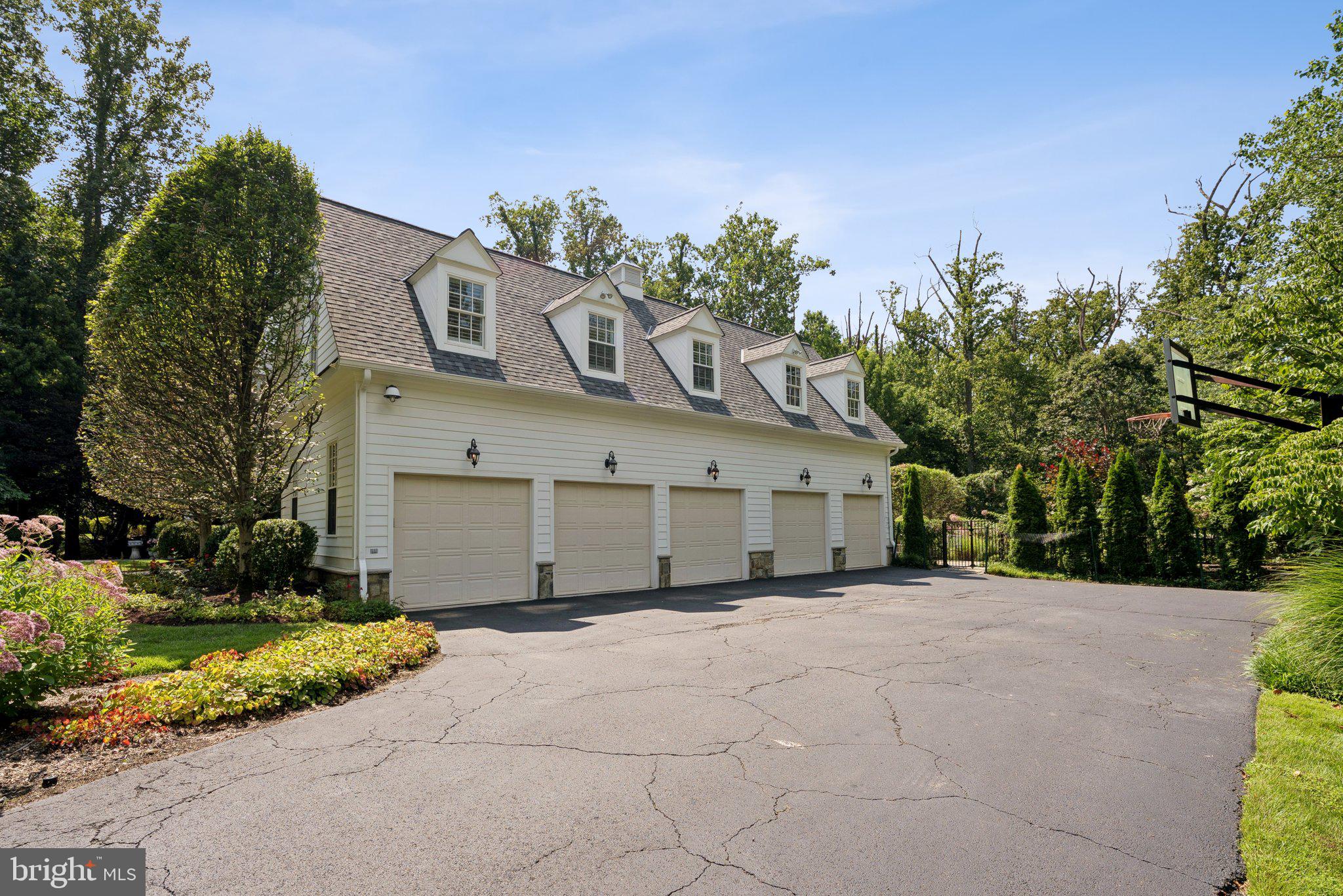9907 Meriden Road Potomac, MD 20854 - Photo 9 of 11 Car enthusiast dream