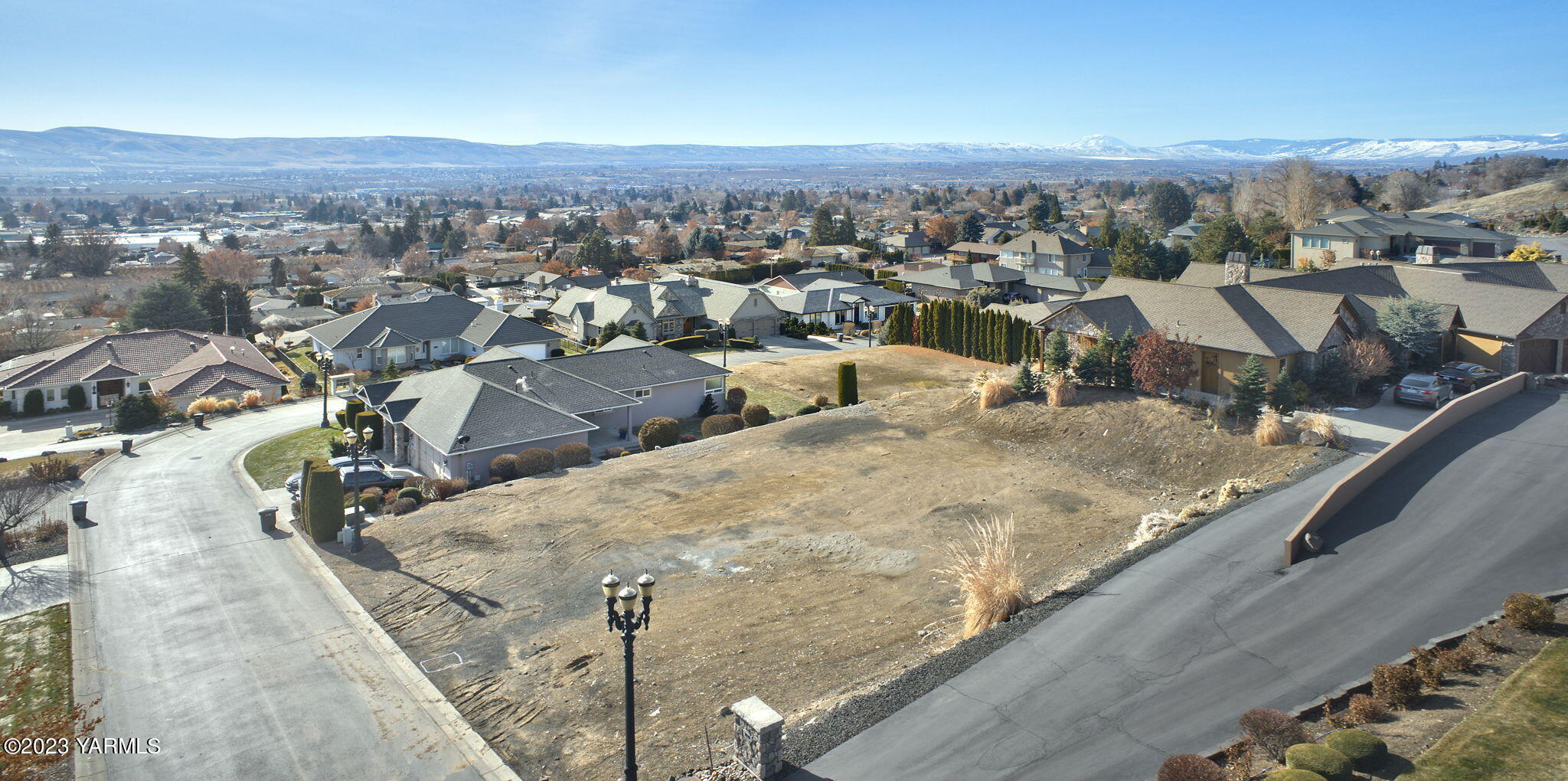 5834 Scenic Ridge Loop Yakima, WA 98908 - Photo 1 of 7 a view of a city