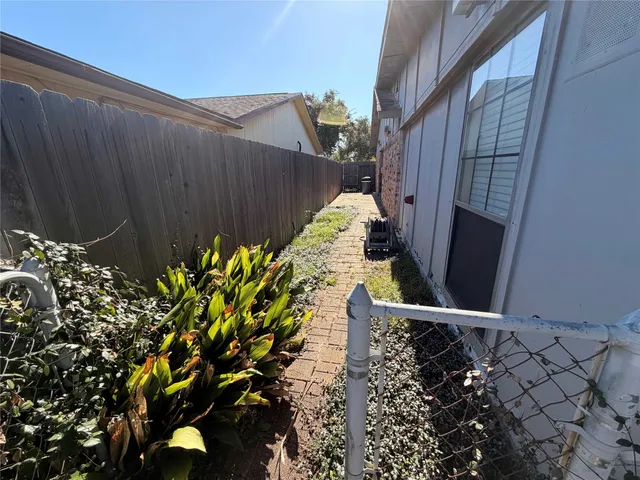 a view of an outdoor space with seating area
