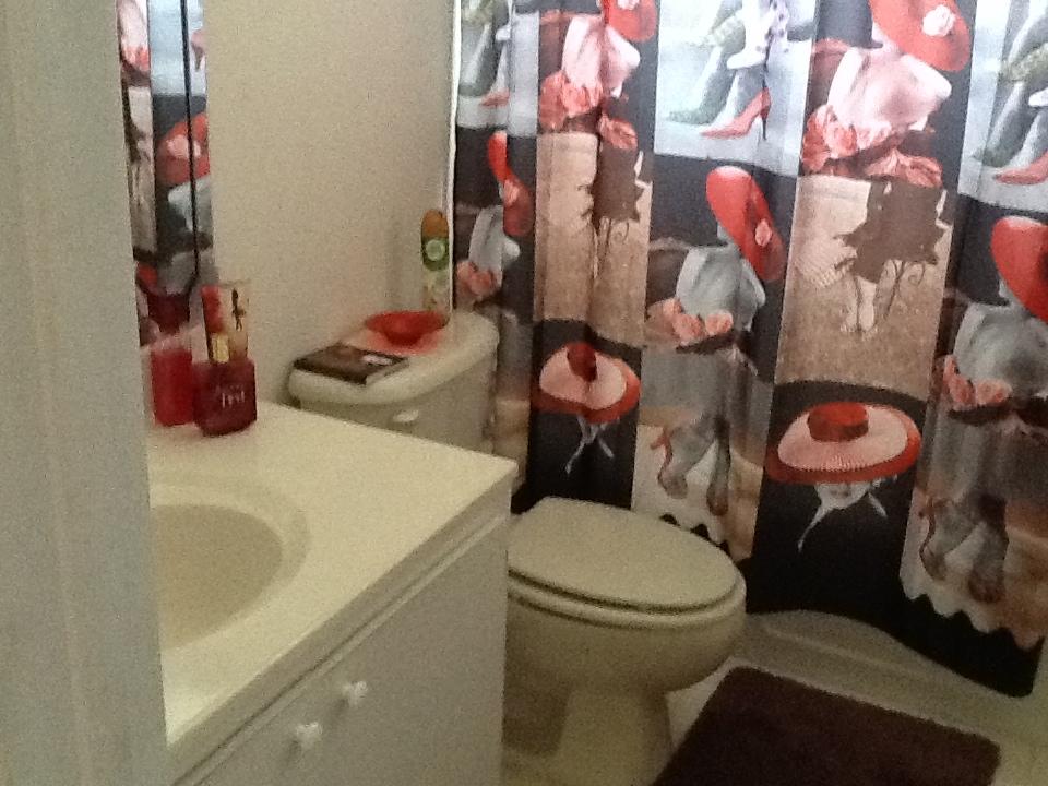 67 Lariat Circle, Unit 6769 Boca Raton, FL 33487 - Photo 15 of 25 67 Lariat- Bathroom1