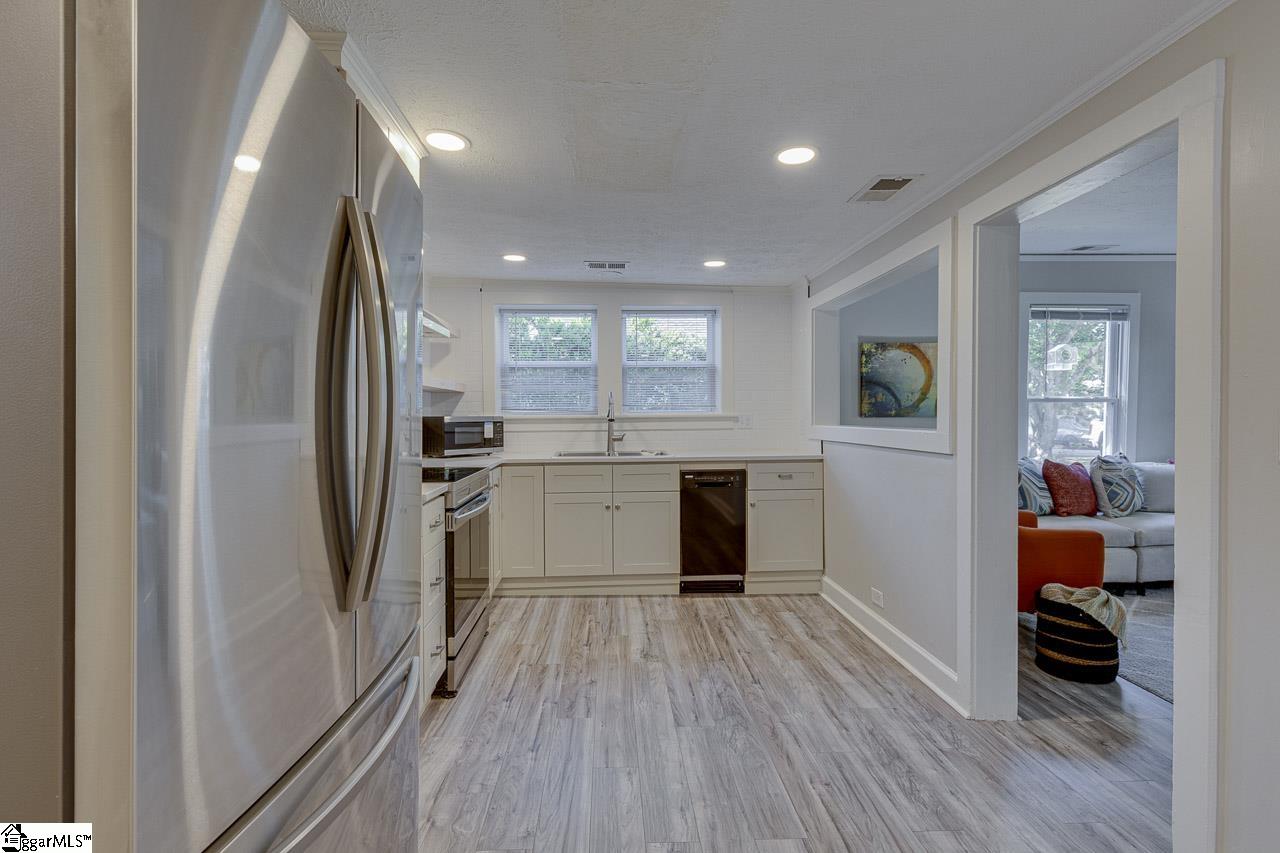 26 8th Street Greer, SC 29651 - Photo 12 of 25