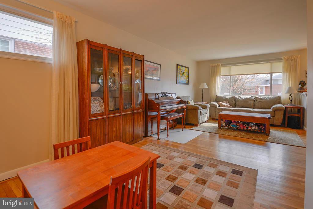 Dining Room/Living Room