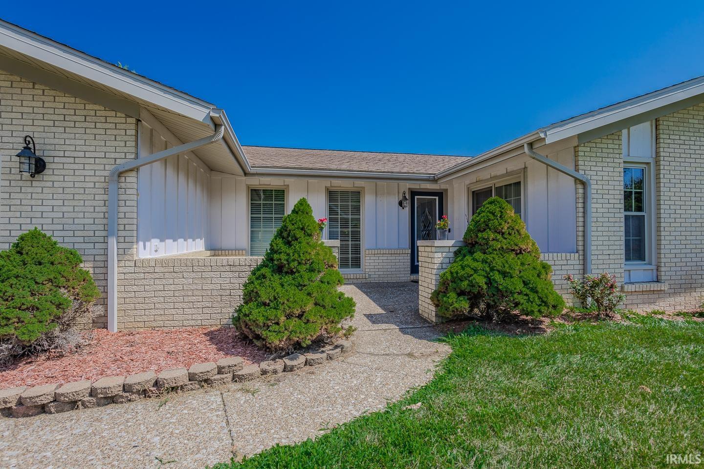 8422 Stonegate Drive Newburgh, IN 47630 - Photo 2 of 30