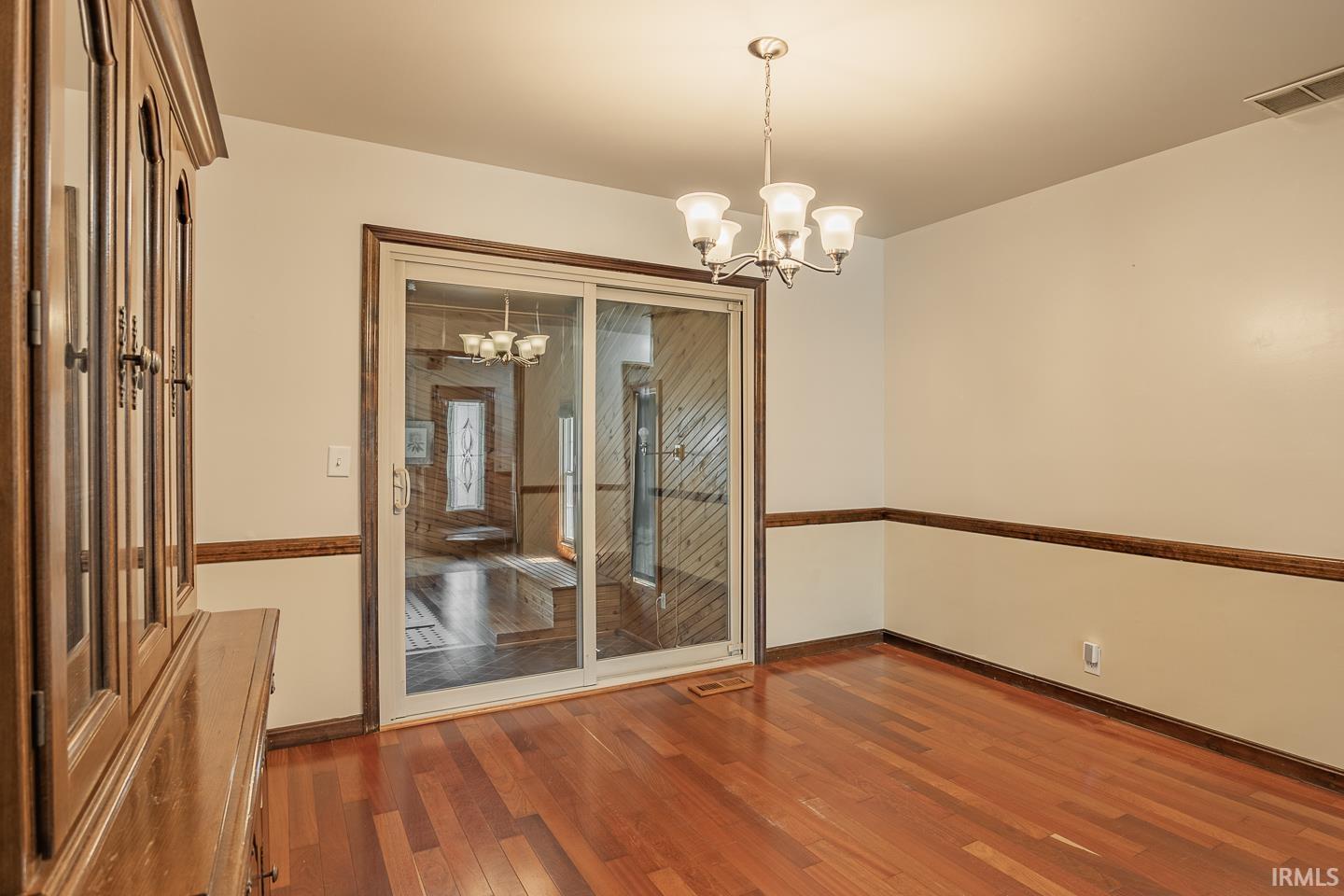 8422 Stonegate Drive Newburgh, IN 47630 - Photo 9 of 30