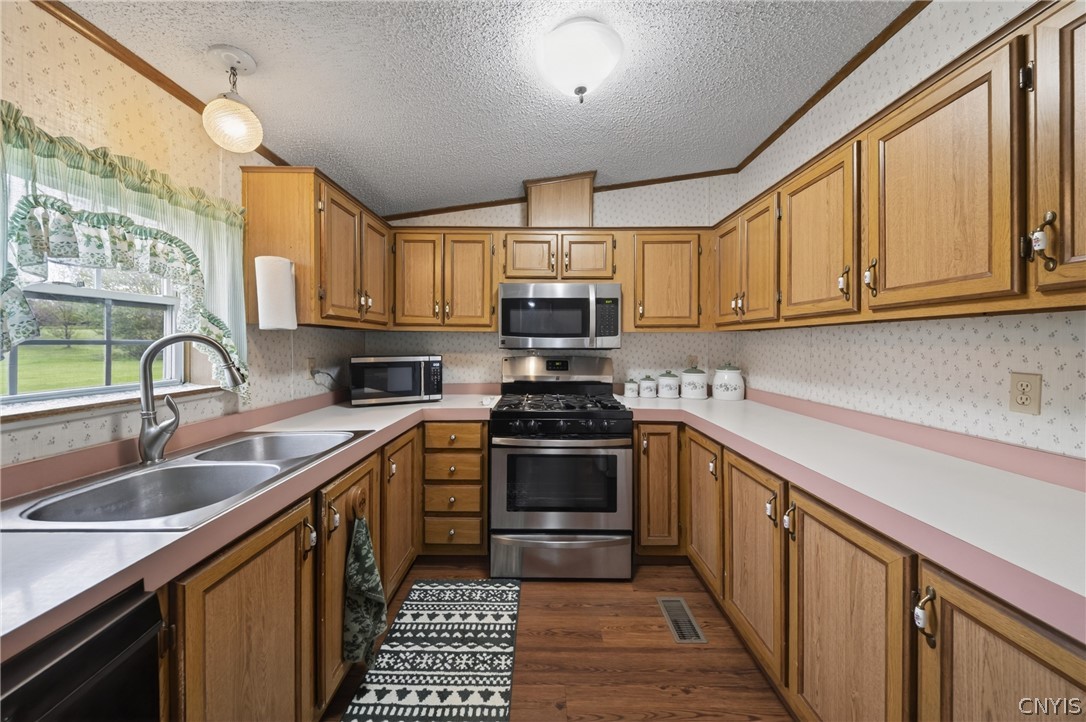 69 Hare Road Central Square, NY 13036 - Photo 10 of 45 kitchen