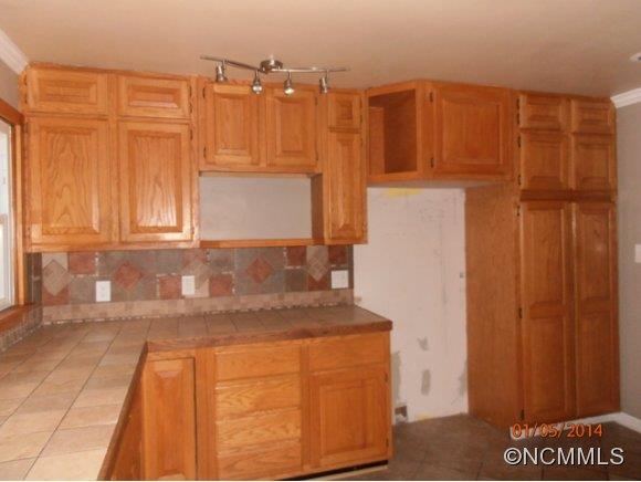 738 Gallimore Road Brevard, NC 28712 - Photo 7 of 13 Gallery Image 7