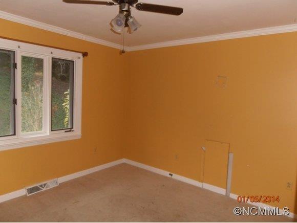 738 Gallimore Road Brevard, NC 28712 - Photo 8 of 13 Gallery Image 8