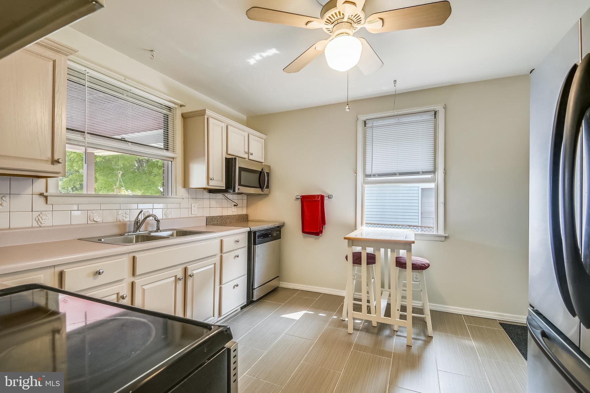 7331 Chesapeake Road Baltimore, MD 21220 - Photo 29 of 35 Kitchen
