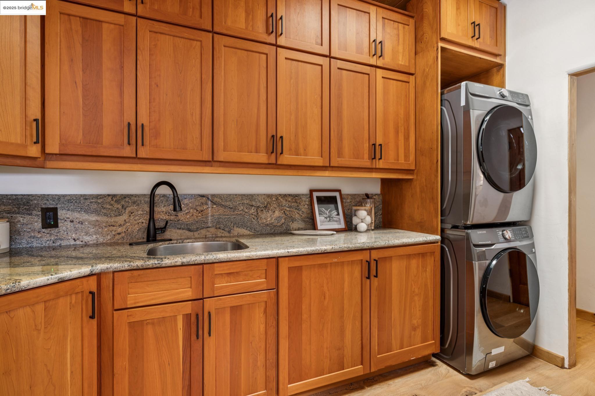 1531 Foster Road Napa, CA 94558 - Photo 18 of 57