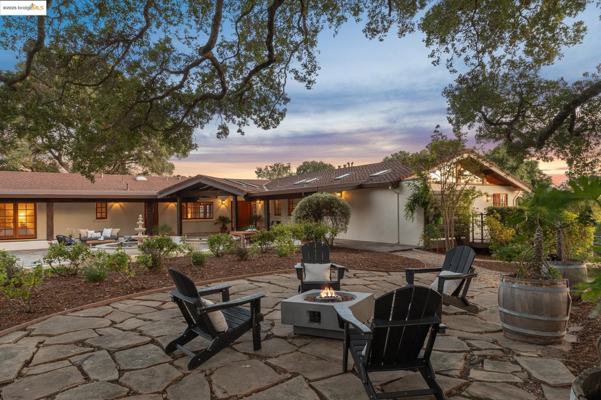 1531 Foster Road Napa, CA 94558 - Photo 3 of 57