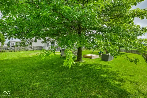 $395,000 | 863 Moate Circle, Greenwood, IN 46143