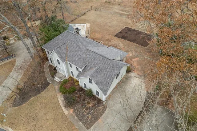 view of a house with a yard