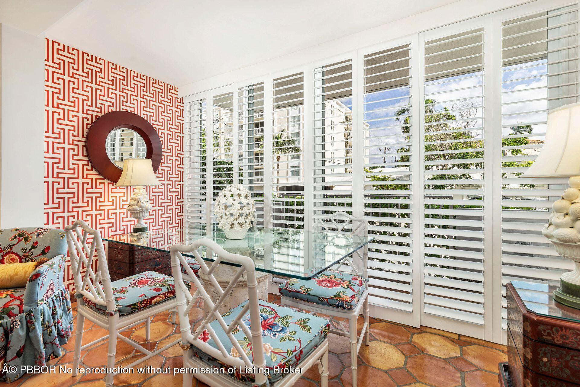 401 Peruvian Avenue, Unit 1040 Palm Beach, FL 33480 - Photo 6 of 17 a view of entryway with outdoor seating