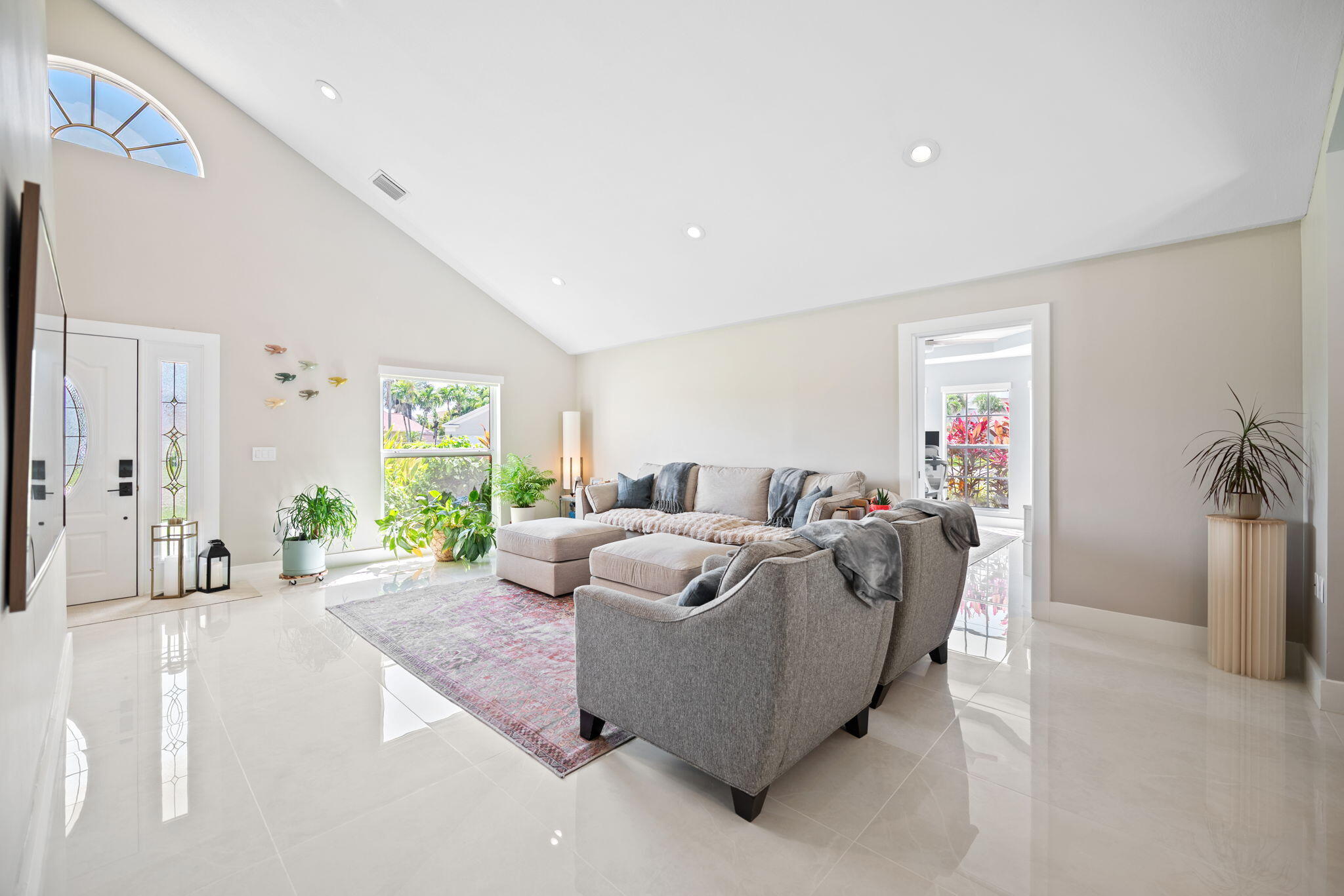 22612 Middletown Drive Boca Raton, FL 33428 - Photo 4 of 46 6-web-or-mls-22612-middletown-dr