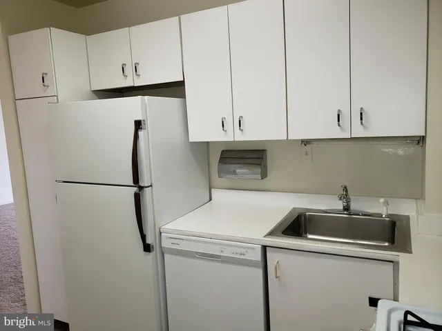 $1,350 | 130 Slade, Unit 511, Pikesville, MD 21208