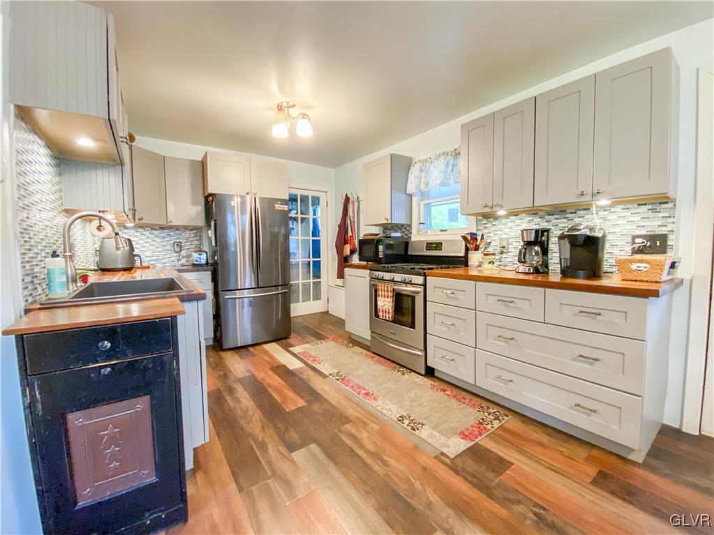 8220 Interchange Road Lehighton, PA 18235 - Photo 11 of 30 Gallery Image 11