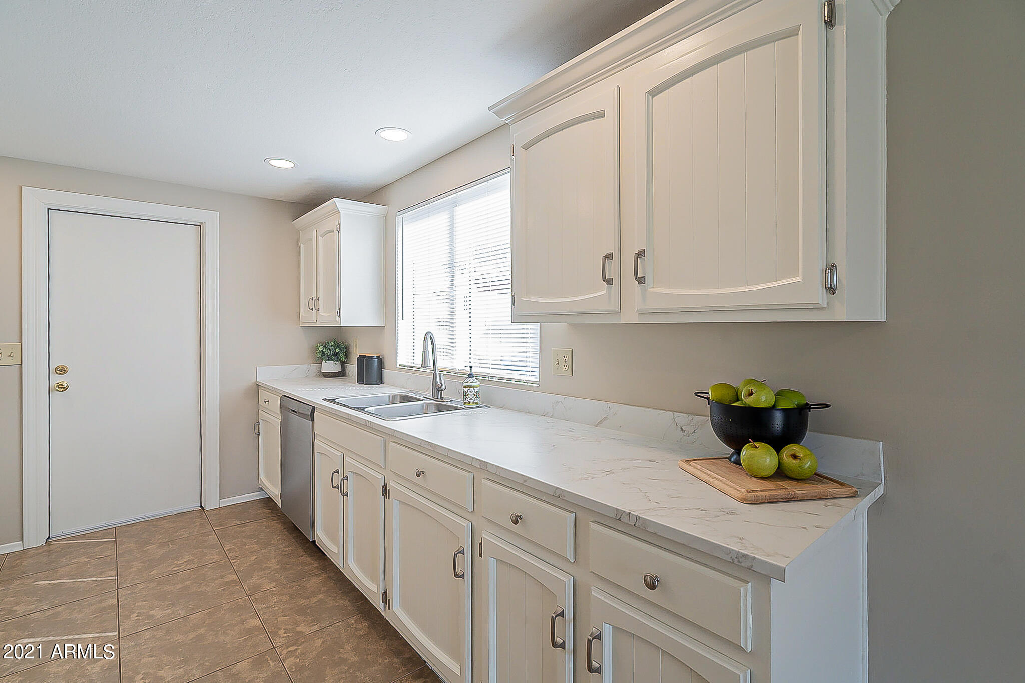 1525 West El Alba Way Chandler, AZ 85224 - Photo 9 of 35 El Alba-11