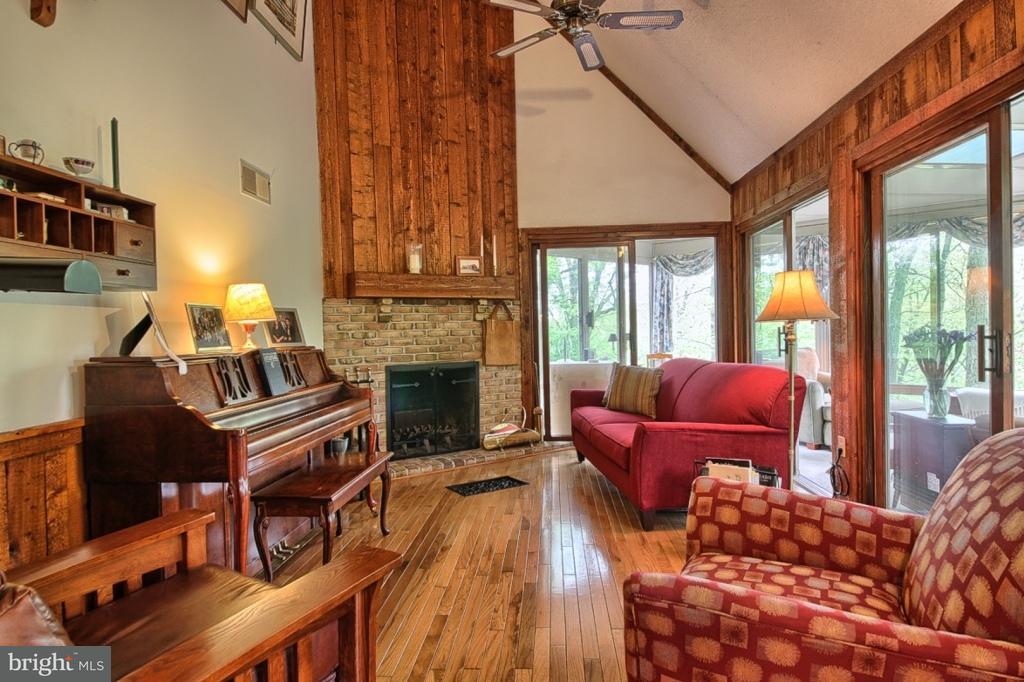44 Quarry Road Quarryville, PA 17566 - Photo 4 of 33 Gallery Image 4