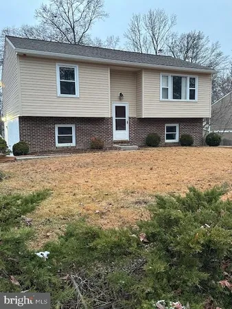 $2,400 | 309 Maden Street, Fredericksburg, VA 22407