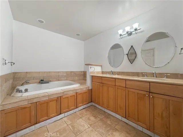 $1,400,000 | 15332 Shasta Lane, Huntington Beach, CA 92647