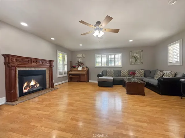 $1,400,000 | 15332 Shasta Lane, Huntington Beach, CA 92647